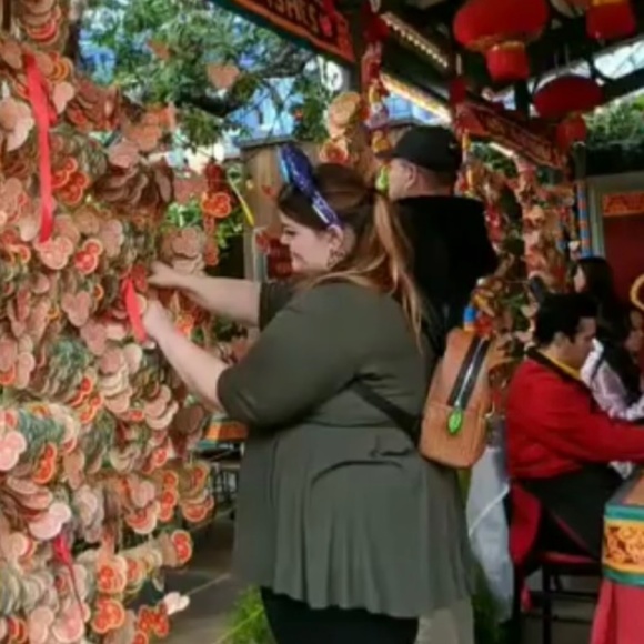 Green Torrid blouse - Picture 3 of 5